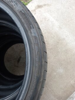 Pneu kumho 235/35 r19 - 5