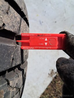 1x Letní pneu Pirelli Pzero 235/35/19 - 5