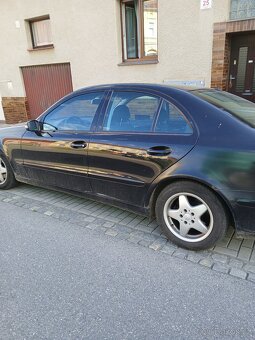Mercedes benz - 5