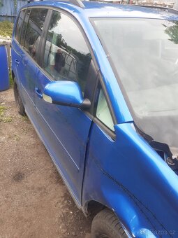 Vw touran 1,6 fsi - 5