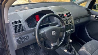 Touran 2.0tdi 125kwRS AdaptBiXenony Webasto Parktronik Zaves - 5