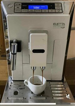 Kavovar DeLonghi - 5