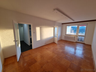 Pronájem bytu 1+1 ve Vsetíně, 46m2 + 6m2 dvě zasklené lodžie - 5