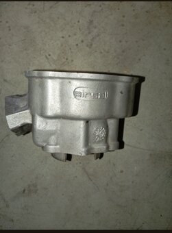 Díly motoru d50b - 5