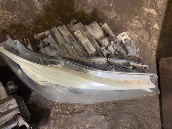 Facelift xenon světla BMW e90 e91 - 5