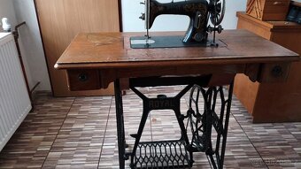 Šicí stroj Royal - 5