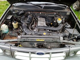 Ford Maverick 2.4i s TP na náhradní díly - 5