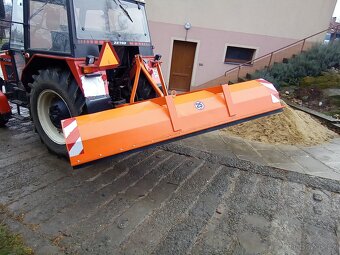 Traktorová radlice na sníh s gumovým břitem - 5