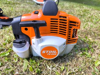 Stihl FS 240 Zánovní - 5