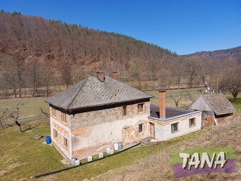 Rodinný dům v blízkosti řeky Jizery, Český ráj, město Turnov - 5