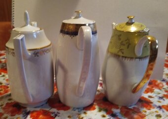Nabízím tři porcelánové konvičky Chodov, PIRKER atd. - 5