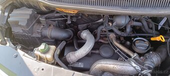 VW Multivan T5 2.5TDI 128 KW 4x4 - 5