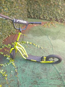 3 téměř nejeté koloběžky 2x Yedoo OX + 1x Stiga AIR SCOOTER - 5