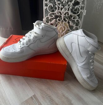 m Nike Air Force 1. Mid - 5