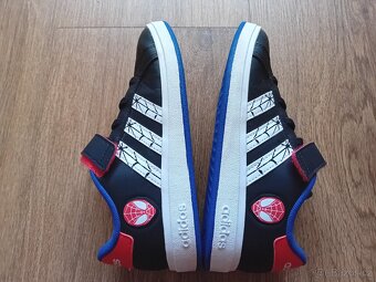 Adidas vel.33 - 5