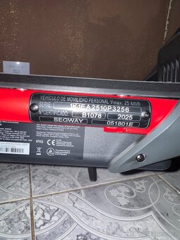 Elektrokolobežka Segway ZT3 PRO - 5
