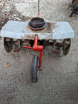 Predám rotovatory agzat 2takt spojky 2ks jeden nový druhý má - 5