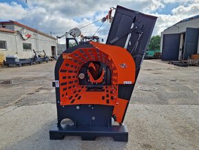 Štípací procesor s dopravníkem - 5