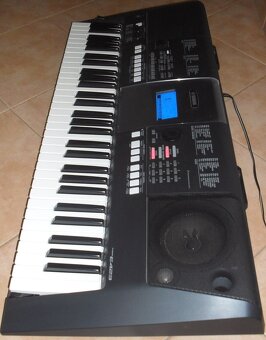 Yamaha PSR E423 - 5