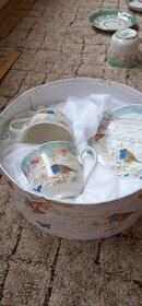 PORCELÁNOVÁ DÁRKOVÁ SADA, HRNEČKY - 5