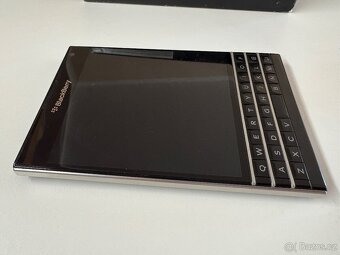 Blackberry Passport Q30 - 5