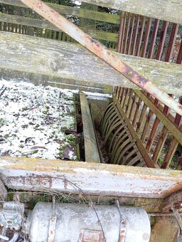 Sběrací vůz ntvs 4 - 2 - 5