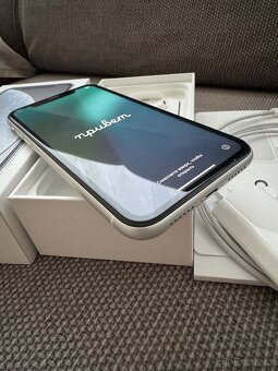 Prodám Apple iPhone xr 64Gb White - 5