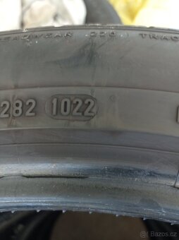 Krásné LETNI Prémiové PIRELLI pneu 285/40/21, 109Y - 5