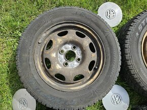 Zimní pneumatiky 165/70 R13 na plecháčích - 5