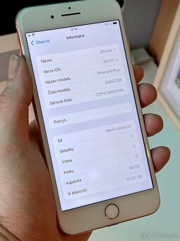 Apple iPhone 8 Plus 64 GB Gold - 5