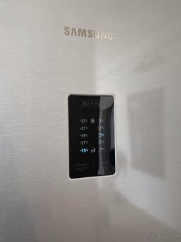 Chladnička s mrazničkou Samsung - 5