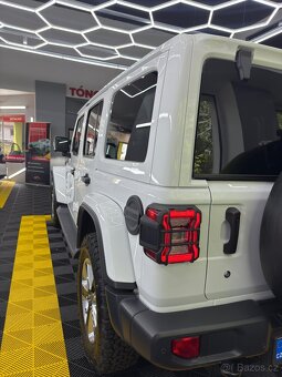 Prodám Jeep Wrangler SAHARA 2.0T 4x4 DPH - 5