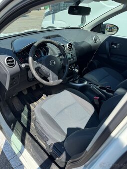 Nissan Qashqai 1.6 benz 2013 rok - 5