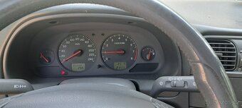 Volvo V40 - 5