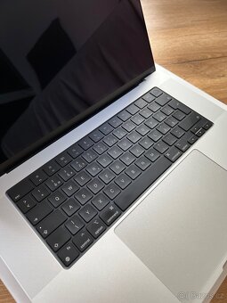 Macbook Pro 16" M1 Pro 2021 16GB/512GB vada - 5