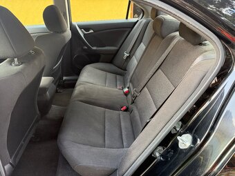 Honda Accord 2.2 i-DTEC Executive 6MT, Diesel 110 kW 160Tkm - 5