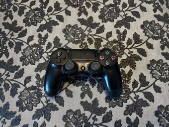 Prodám PlayStation 4 Pro 1TB - 5