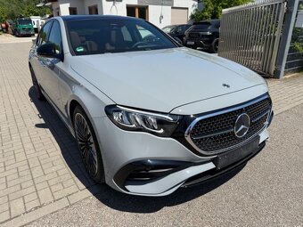 Mercedes-Benz E 200 AMG Line Advanced - 5
