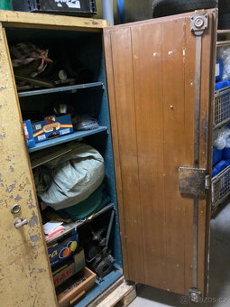 Trezor starožitný dvoudveřový skříńový za 13.000 kč - 5