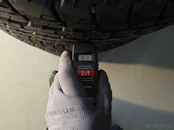 Zimní pneu Bridgestone 255/70R18 - možnost přezutí - 5