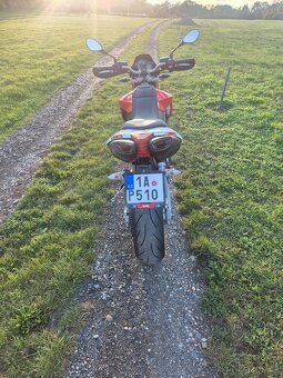 Aprilia Dorsoduro 750 - 5