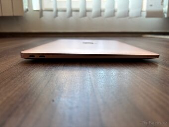 Macbook Air 13” 2020 zlatá - 5