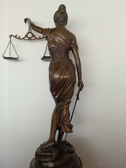 Monumentální bronzová socha Justice - 5