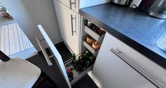 Moderní bílá linka se spotřebiči,7210 - 5
