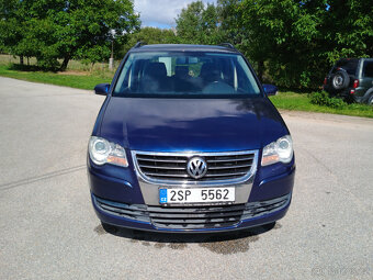 VW Touran 1,9TDI,77kw,r.2007,závěs - 5