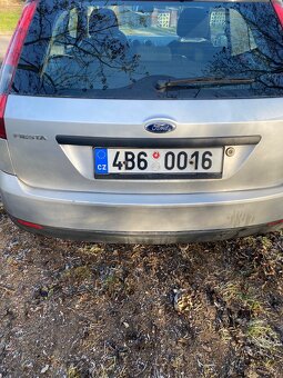 Ford fiesta 1.4 tdi - 5