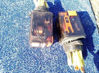 3-f rele SCHRACK MT326230 10A/250V + patice/base - 5