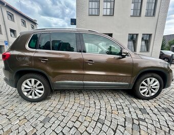 Volkswagen Tiguan 2.0TDI MANUÁL NAVI-KAMERA-LED-Bi XENON-ČR - 5