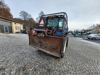 Traktor Hew Holland T4.95 - 5