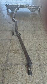 VW Touareg 2.5 TDI, výfuk - 5